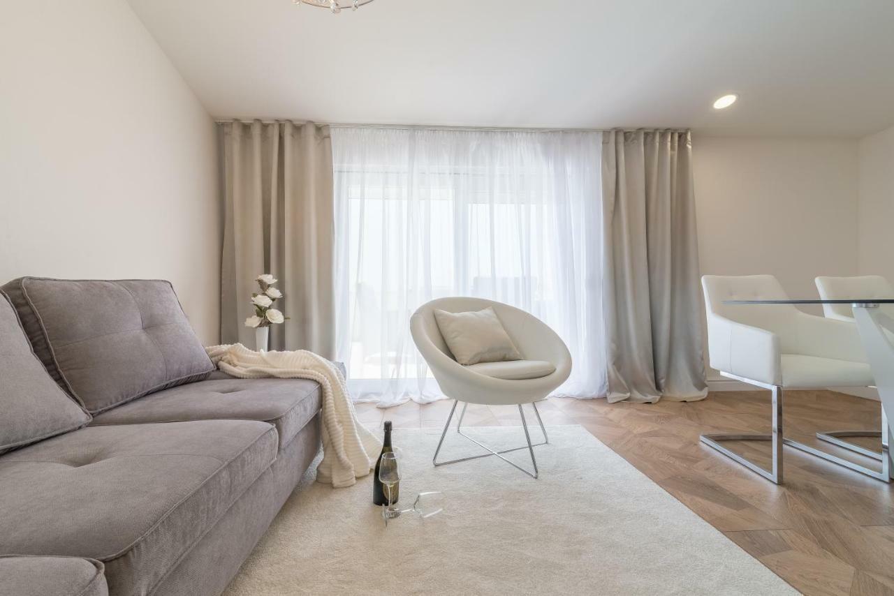 Luxury Piano Apartment Ζαντάρ Εξωτερικό φωτογραφία