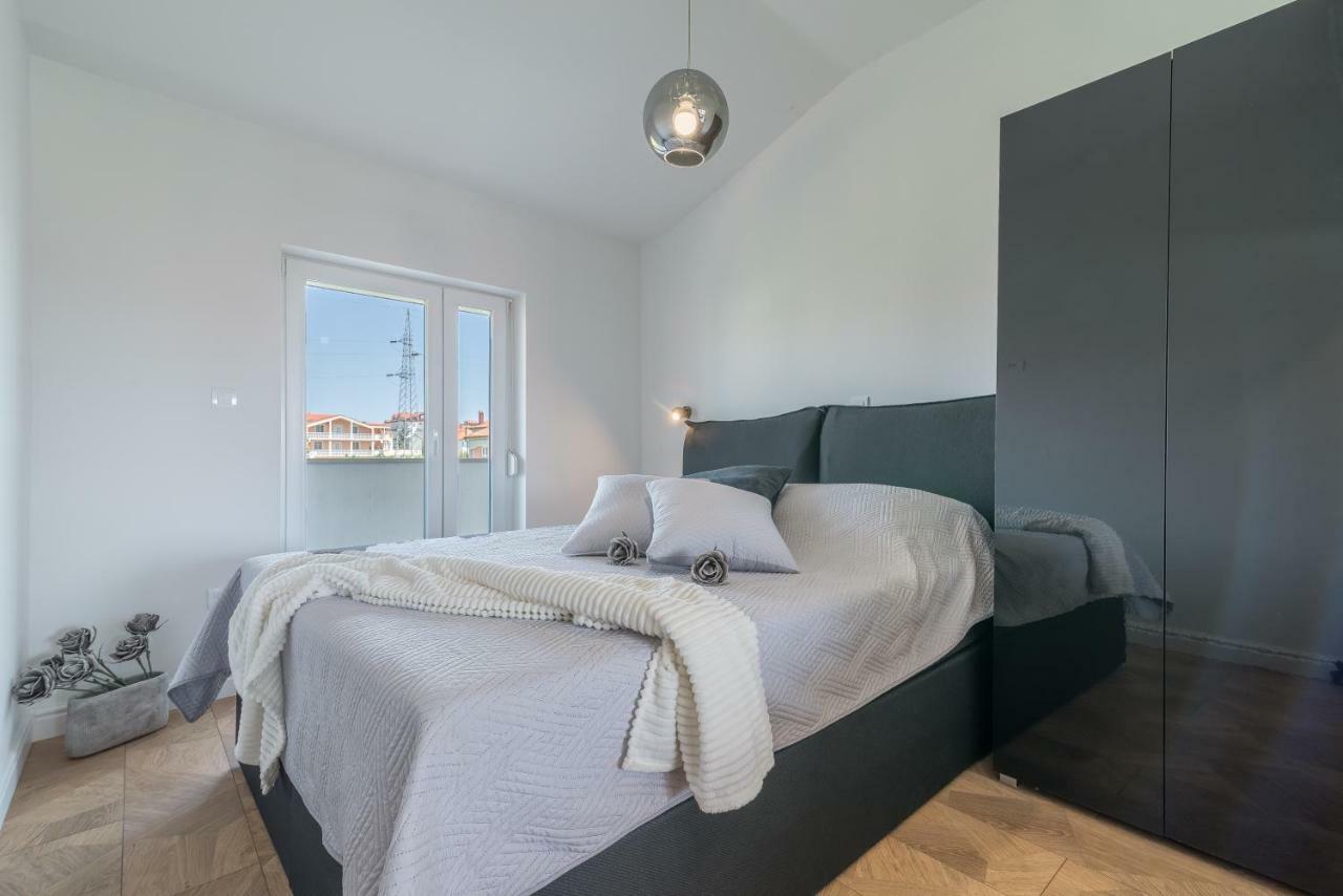 Luxury Piano Apartment Ζαντάρ Εξωτερικό φωτογραφία